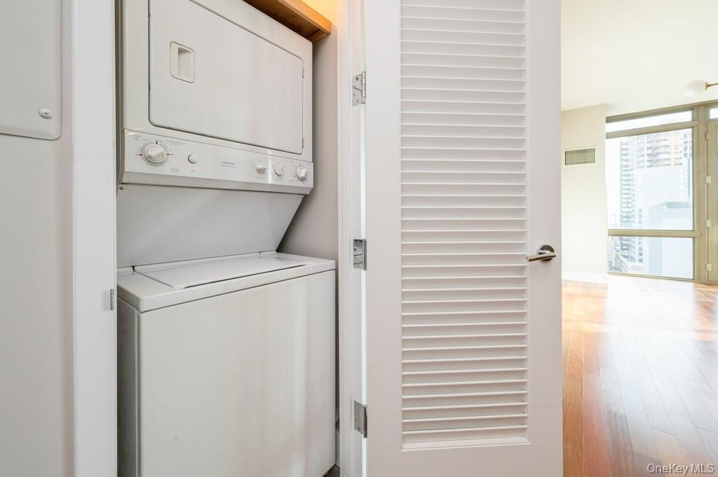 #5 photo, 175 Huguenot Street, New Rochelle , NY 10801