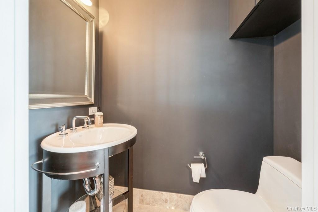 #8 photo, 175 Huguenot Street, New Rochelle , NY 10801