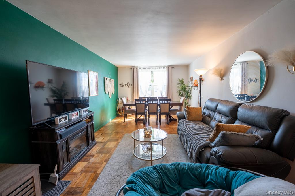 #1 photo, 1304 Midland Avenue, Yonkers , NY 10704