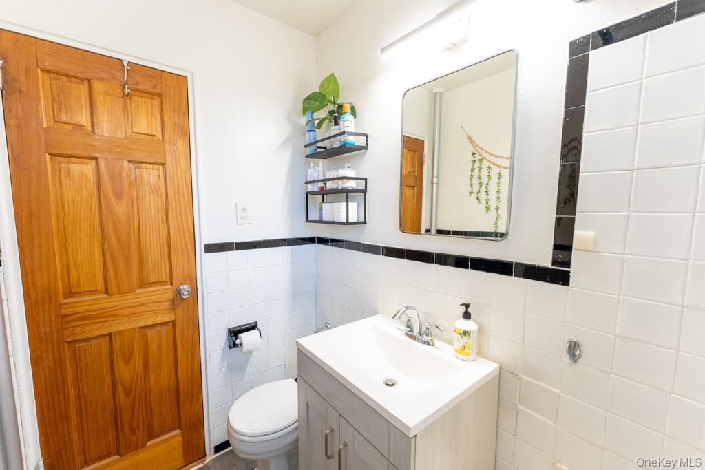 #14 photo, 1304 Midland Avenue, Yonkers , NY 10704