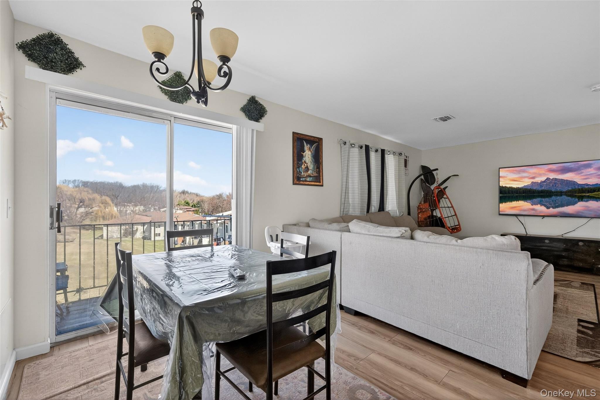 #11 photo, 276 Temple Hill Road, New Windsor , NY 12553