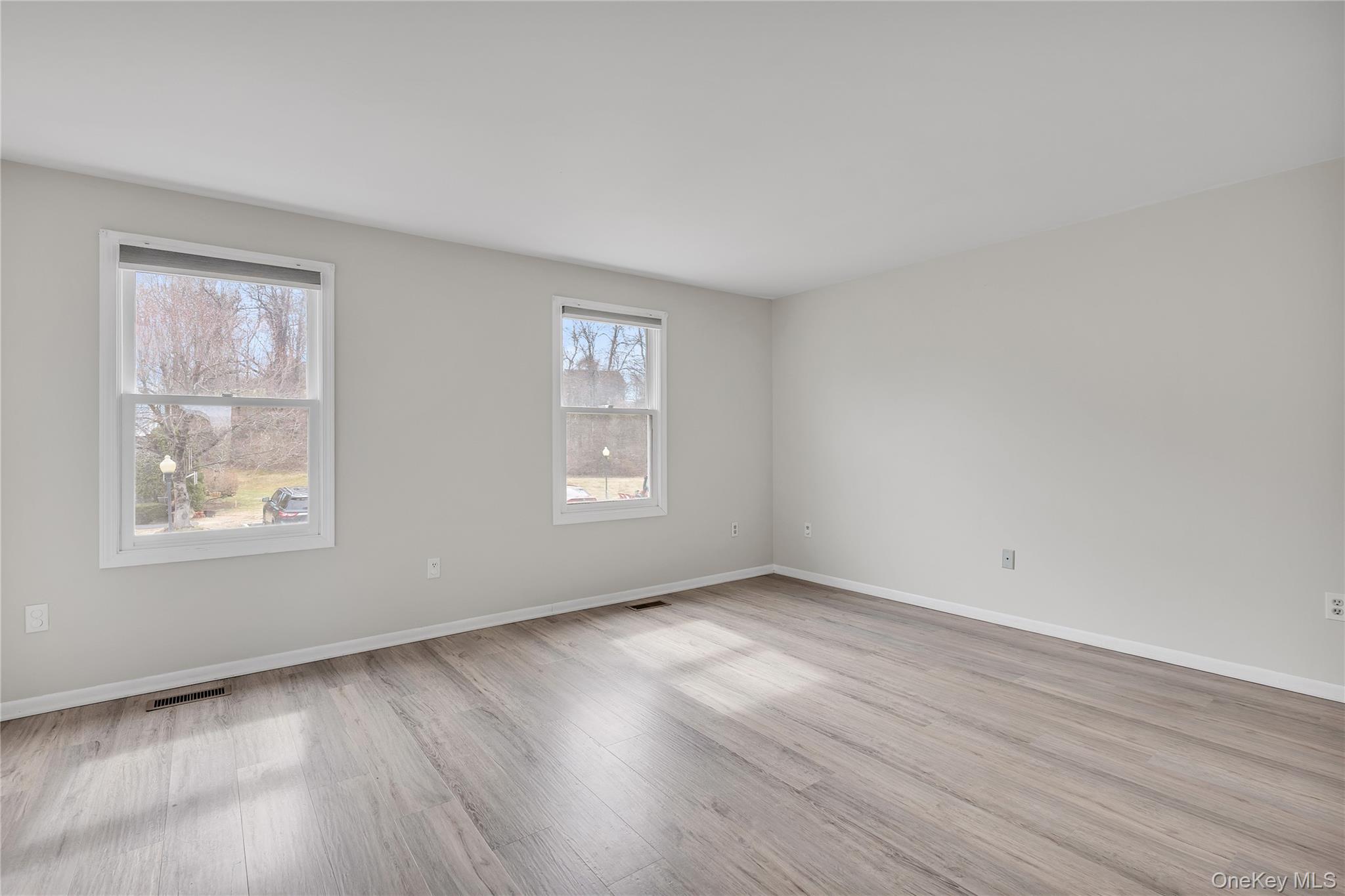 #20 photo, 203 Williamsburg Drive, Mahopac , NY 10541