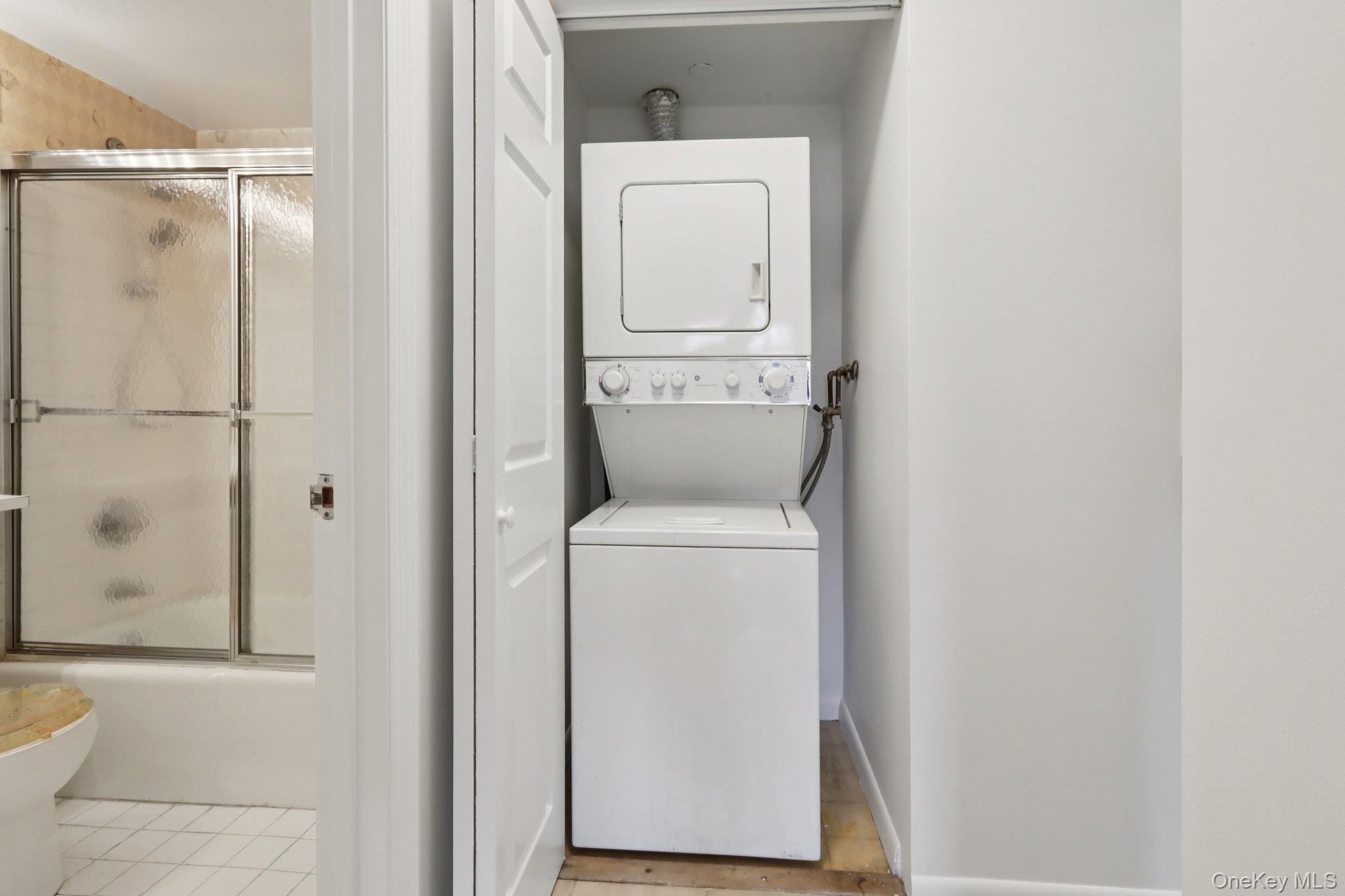 #17 photo, 24 Carhart Avenue, White Plains , NY 10605