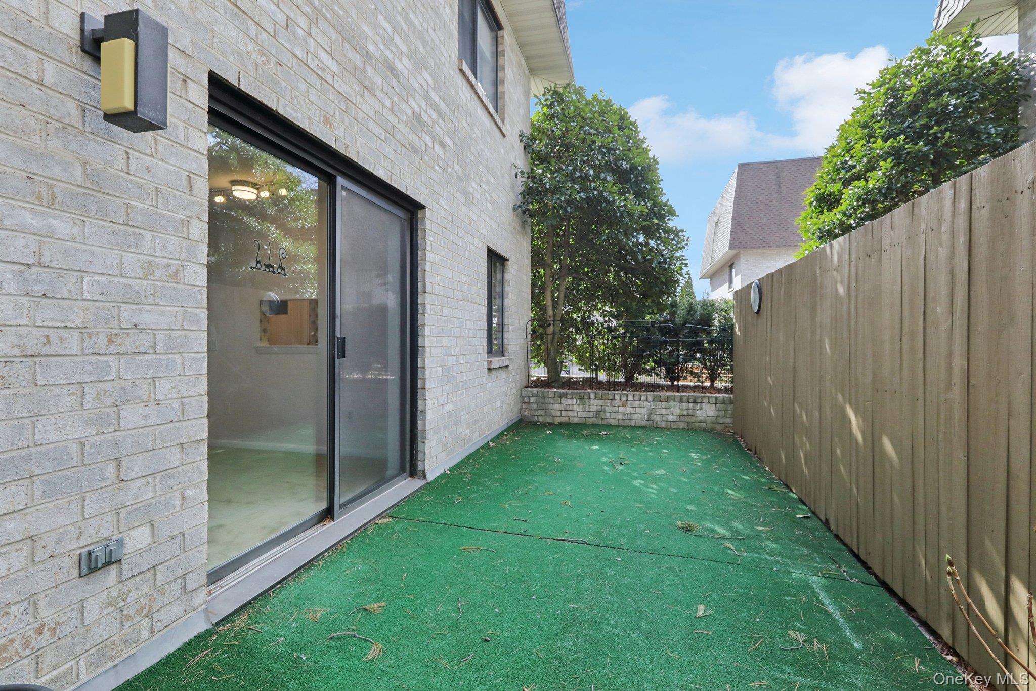 #19 photo, 24 Carhart Avenue, White Plains , NY 10605