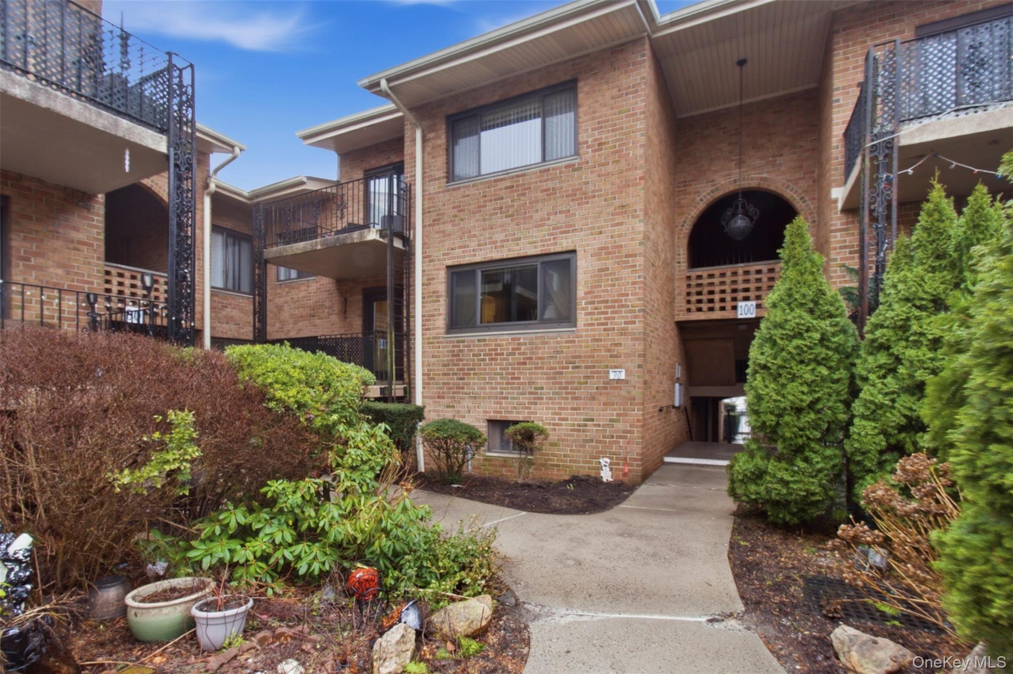 #1 photo, 100 Gateway Road, Yonkers , NY 10703