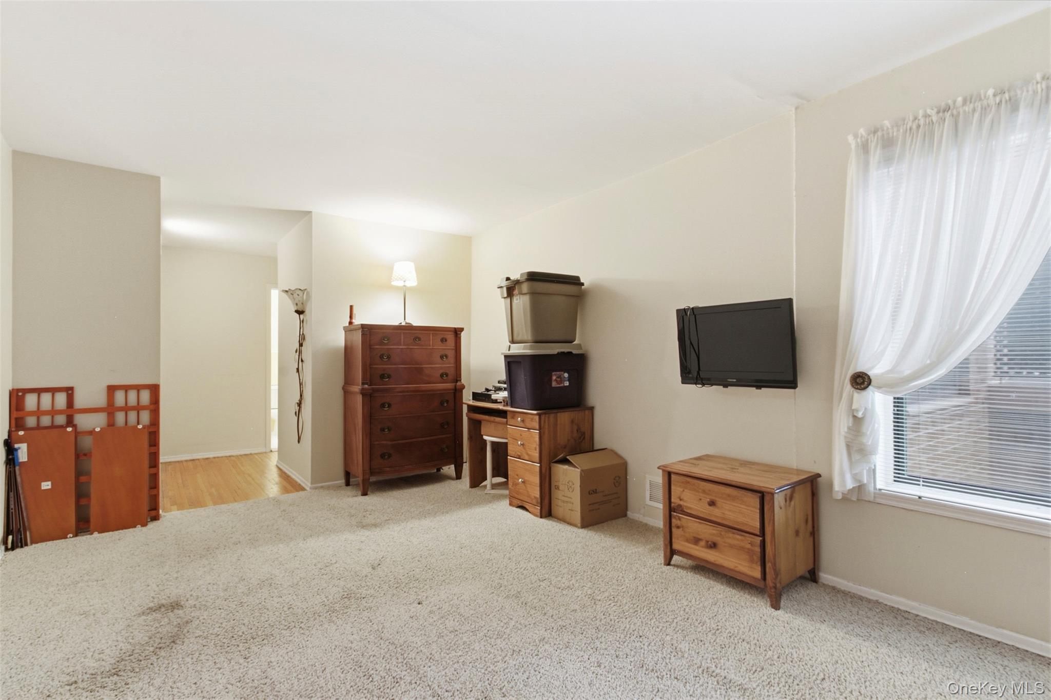 #14 photo, 100 Gateway Road, Yonkers , NY 10703