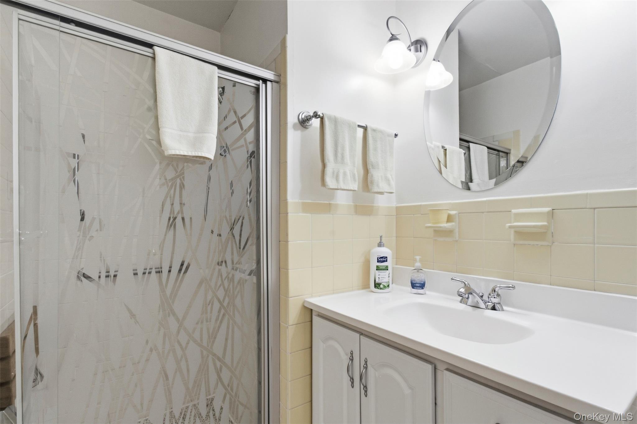 #15 photo, 100 Gateway Road, Yonkers , NY 10703