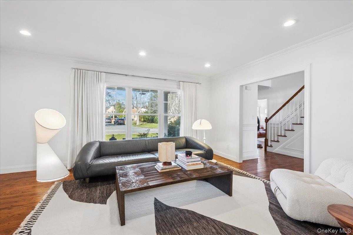 #12 photo, 73 Atherstone Road, Scarsdale , NY 10583