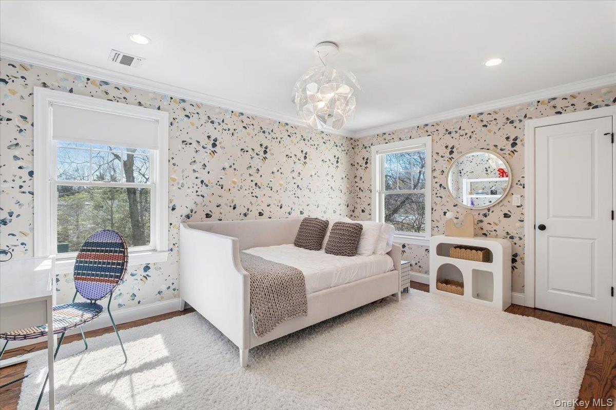 #17 photo, 73 Atherstone Road, Scarsdale , NY 10583