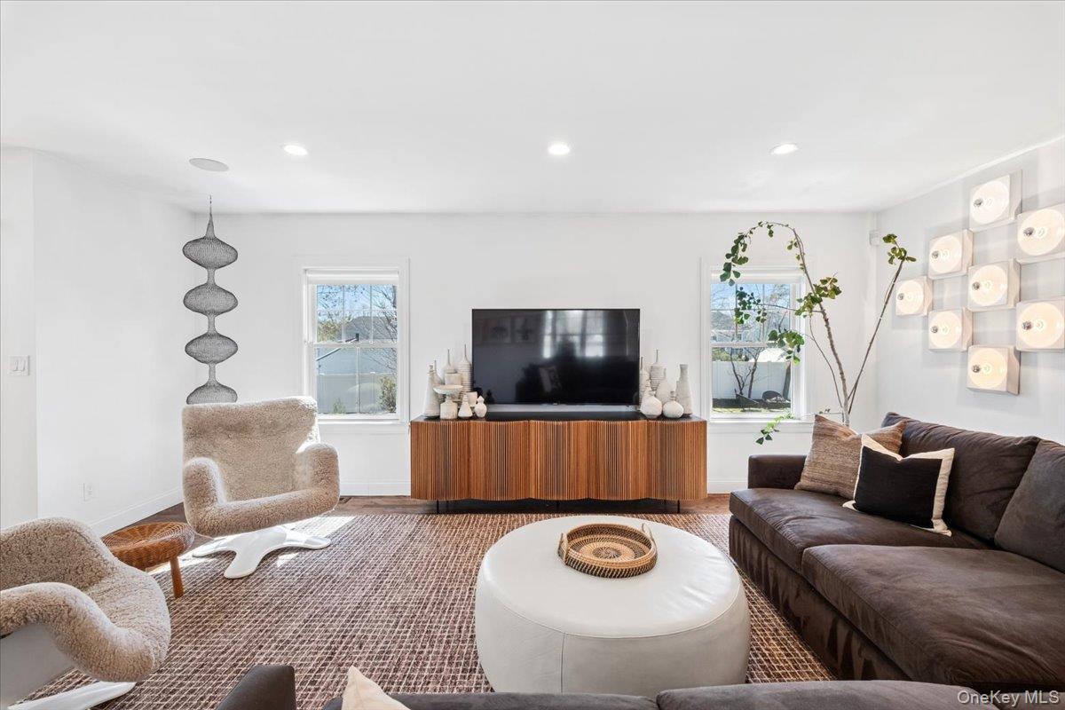 #9 photo, 73 Atherstone Road, Scarsdale , NY 10583