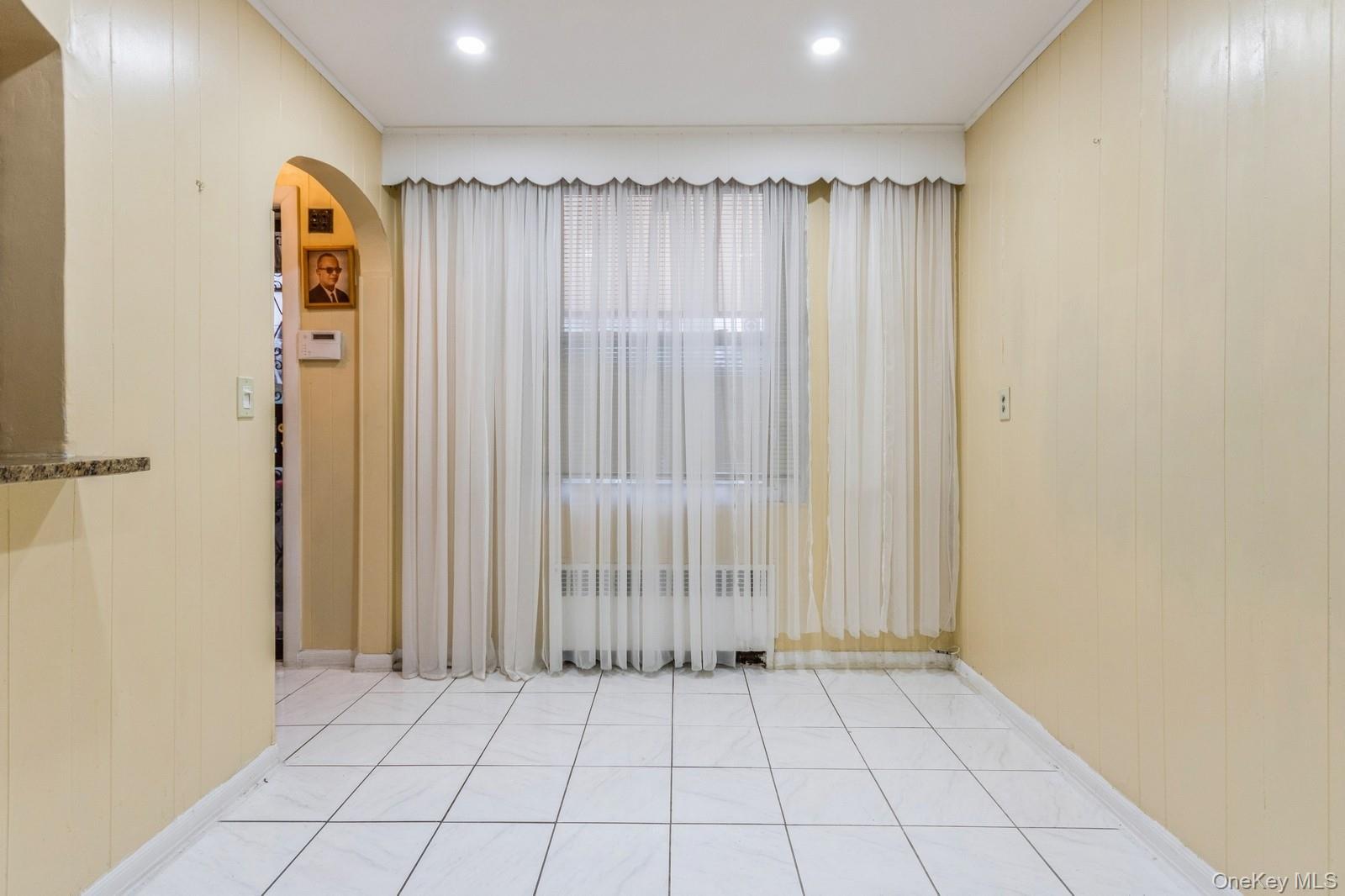 #10 photo, 4121 Grace Avenue, Bronx , NY 10466