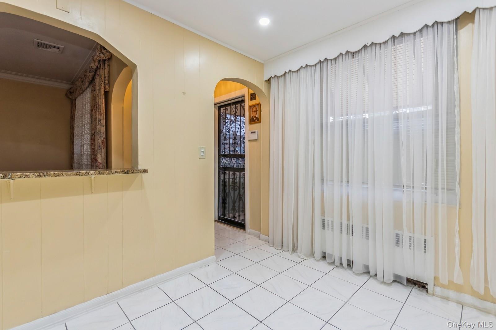 #11 photo, 4121 Grace Avenue, Bronx , NY 10466