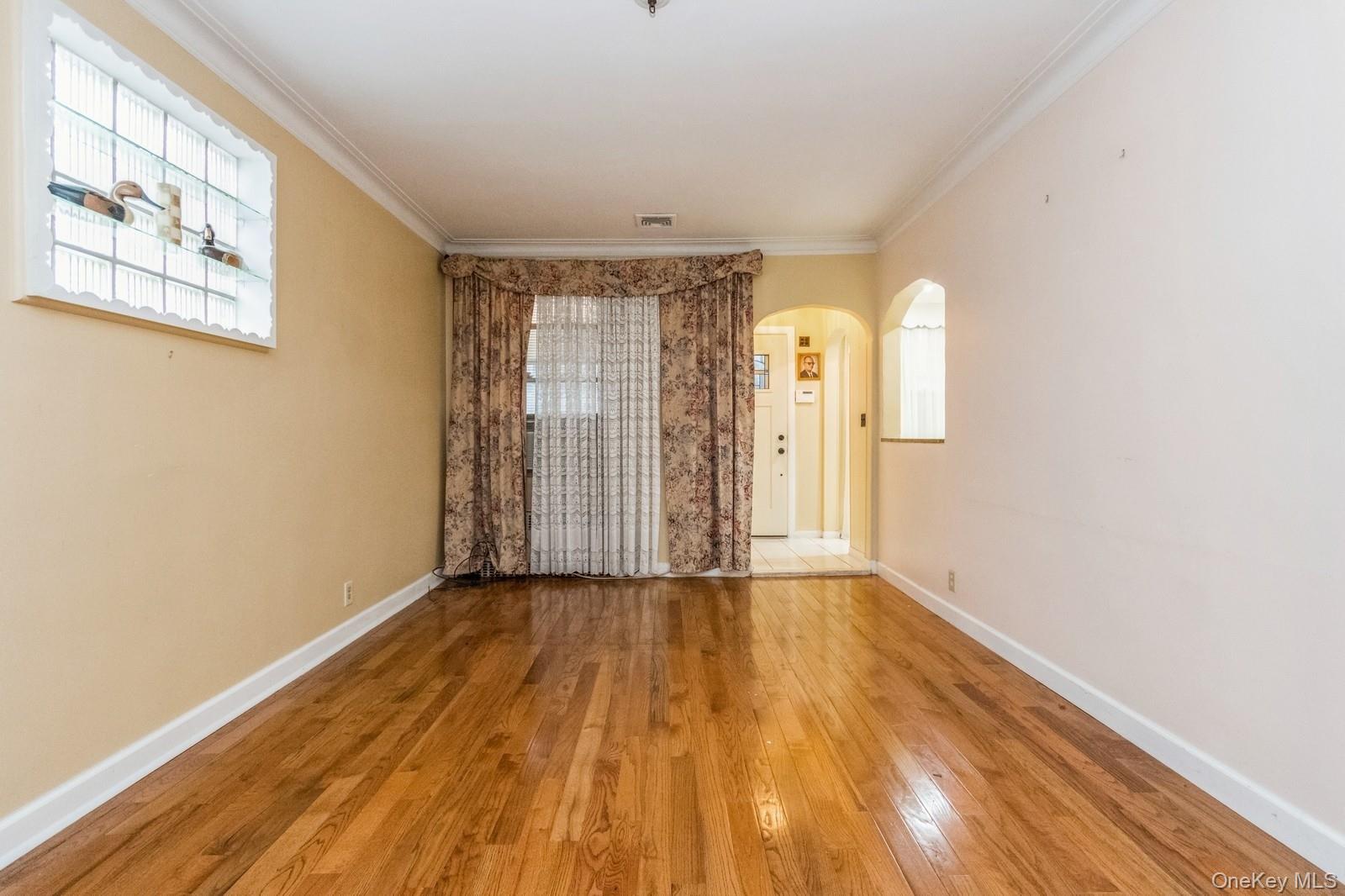 #16 photo, 4121 Grace Avenue, Bronx , NY 10466