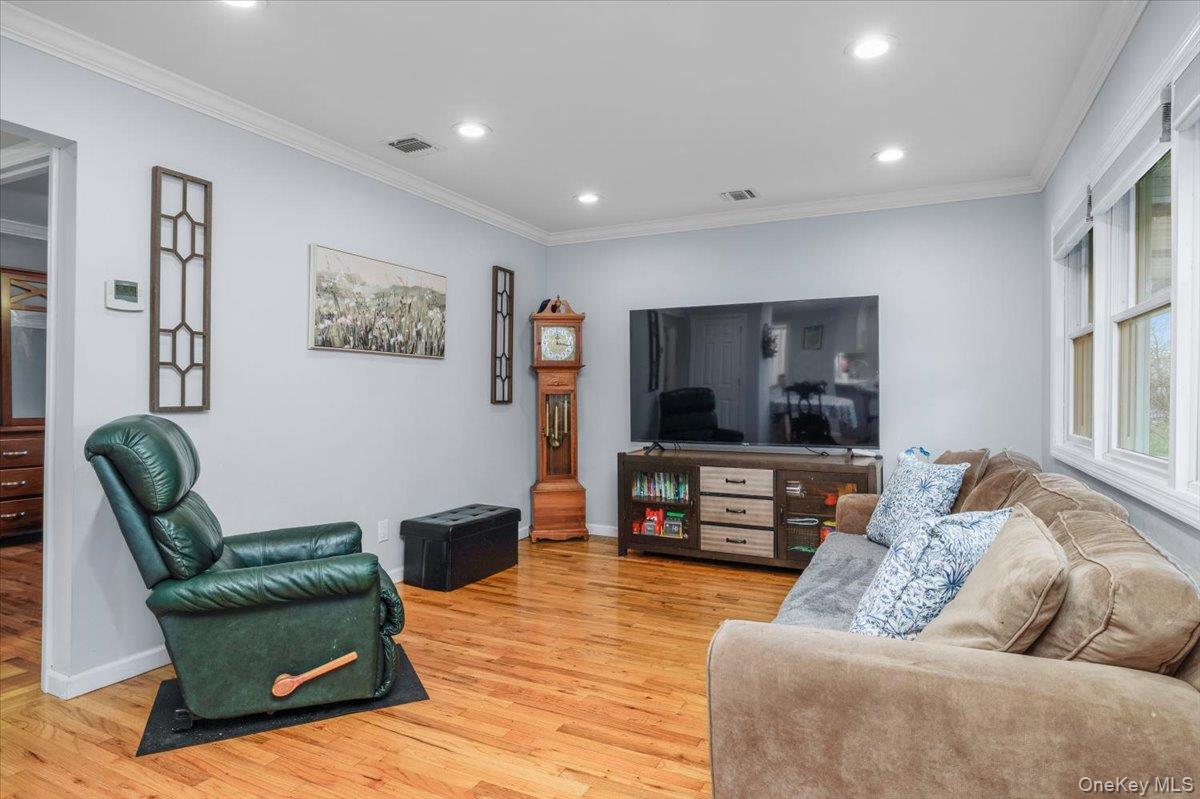 #4 photo, 26 Eugene Drive, Kings Park , NY 11754