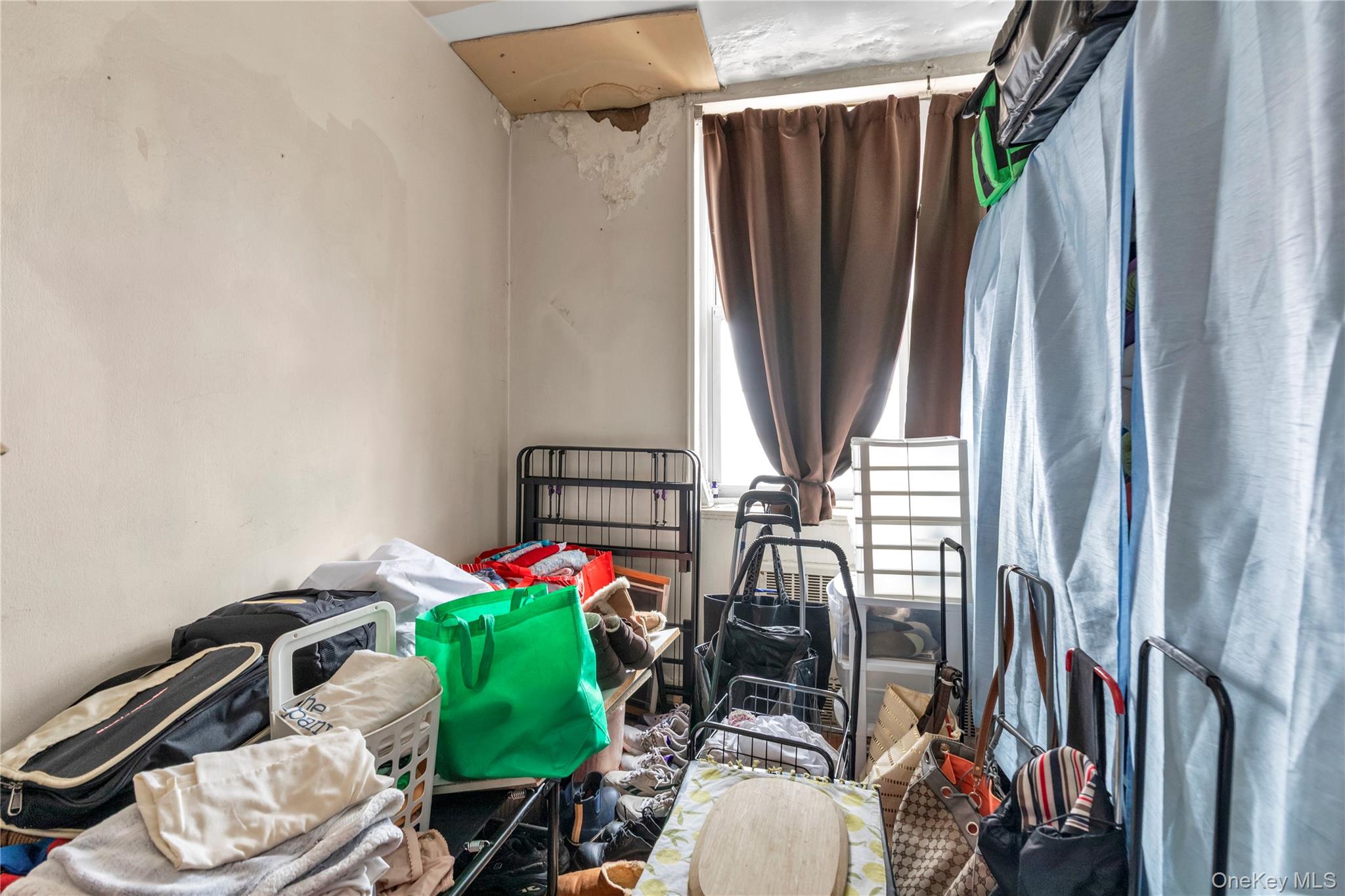 #10 photo, 55-05 Woodside Avenue, Woodside , NY 11377