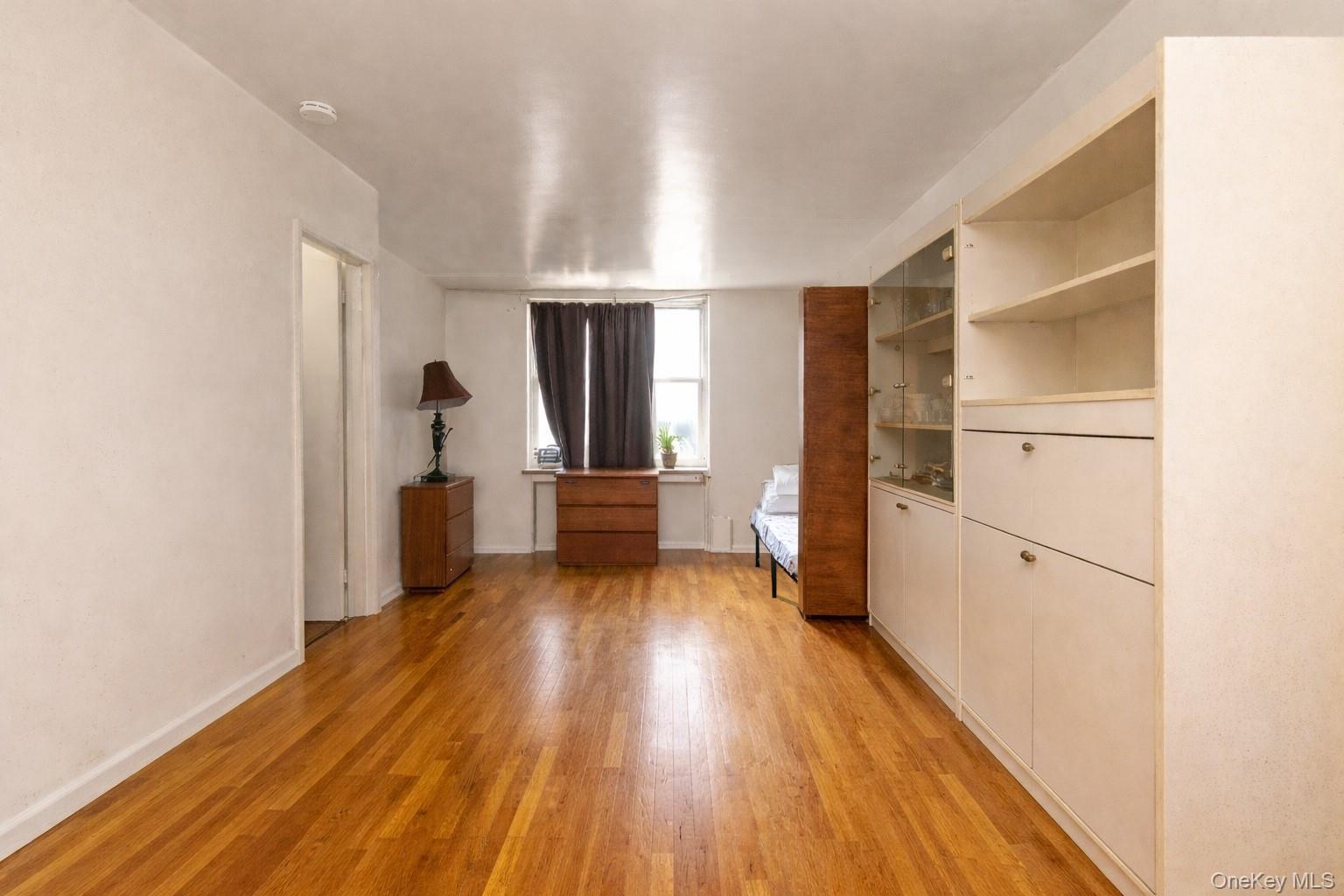 #3 photo, 55-05 Woodside Avenue, Woodside , NY 11377