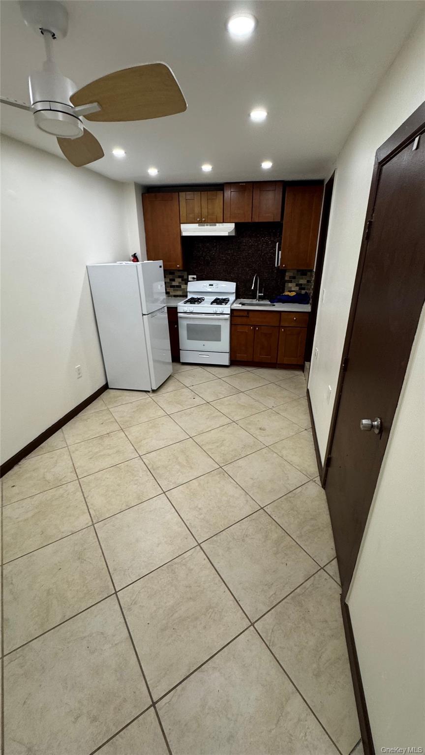 #1 photo, 686 E 98th Street, Бруклин ‖ Brooklyn , NY 11236