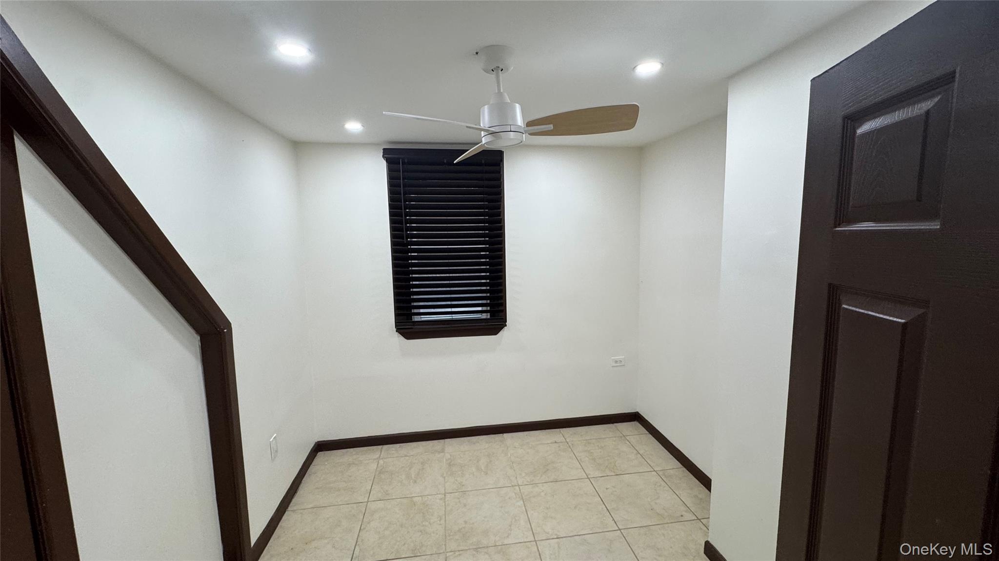 #3 photo, 686 E 98th Street, Бруклин ‖ Brooklyn , NY 11236