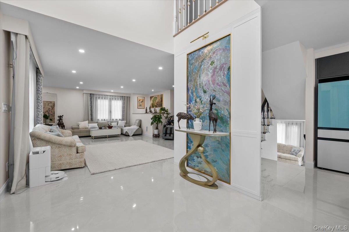 #5 photo, 2 Elf Road, स्योसेट Syosset , NY 11791