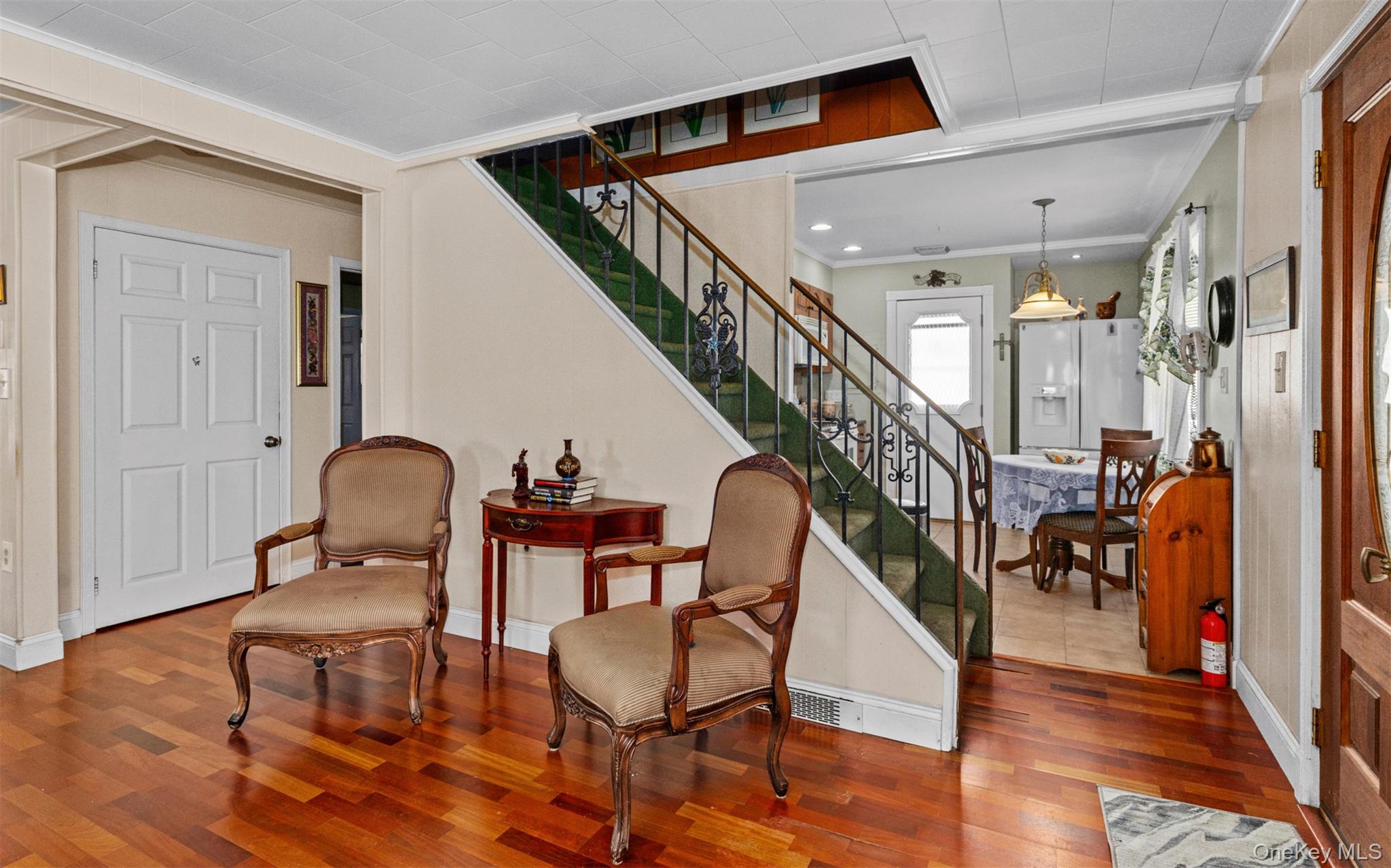 #14 photo, 82 Barnyard Lane, 长岛 Levittown , NY 11756