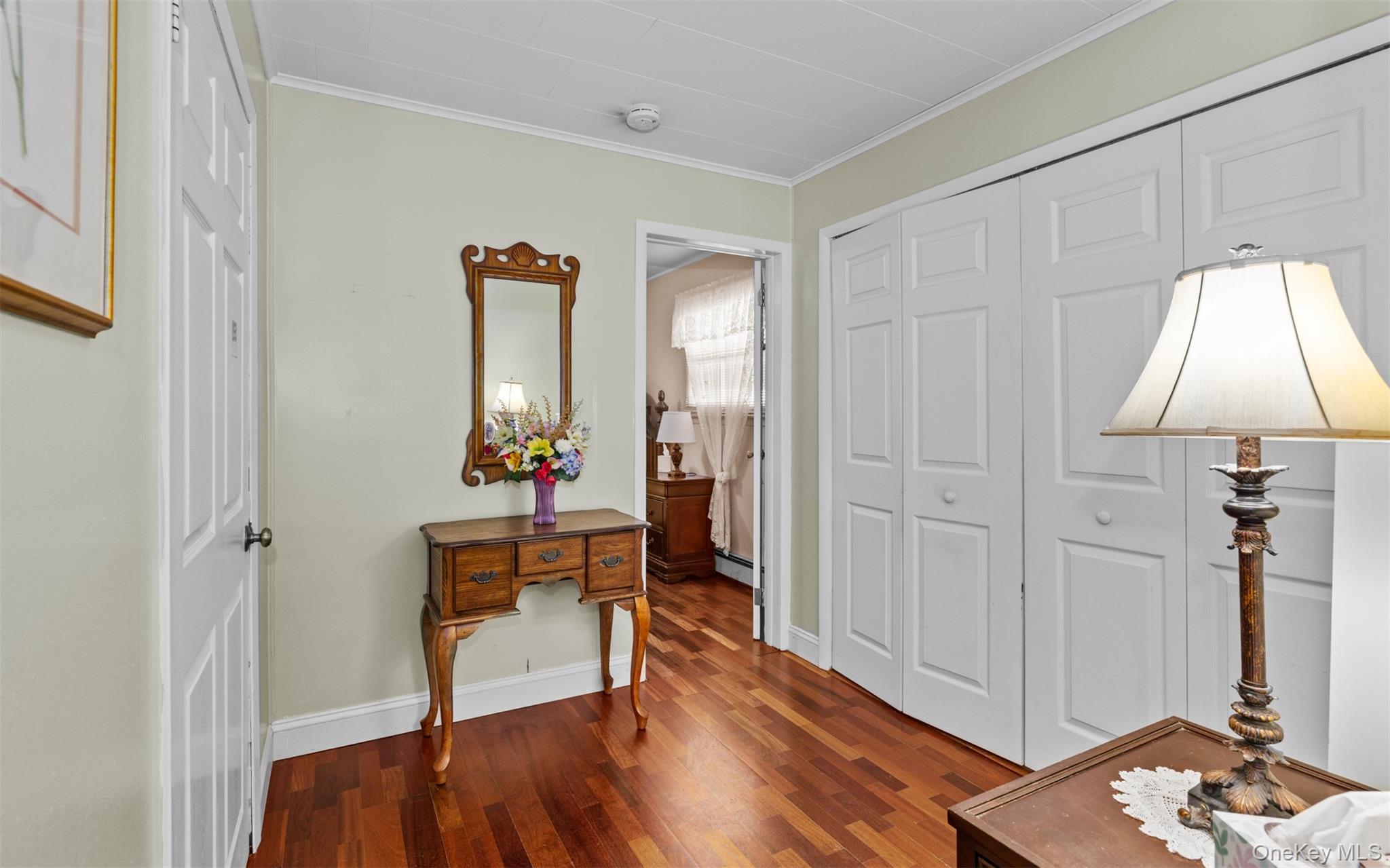 #9 photo, 82 Barnyard Lane, 长岛 Levittown , NY 11756