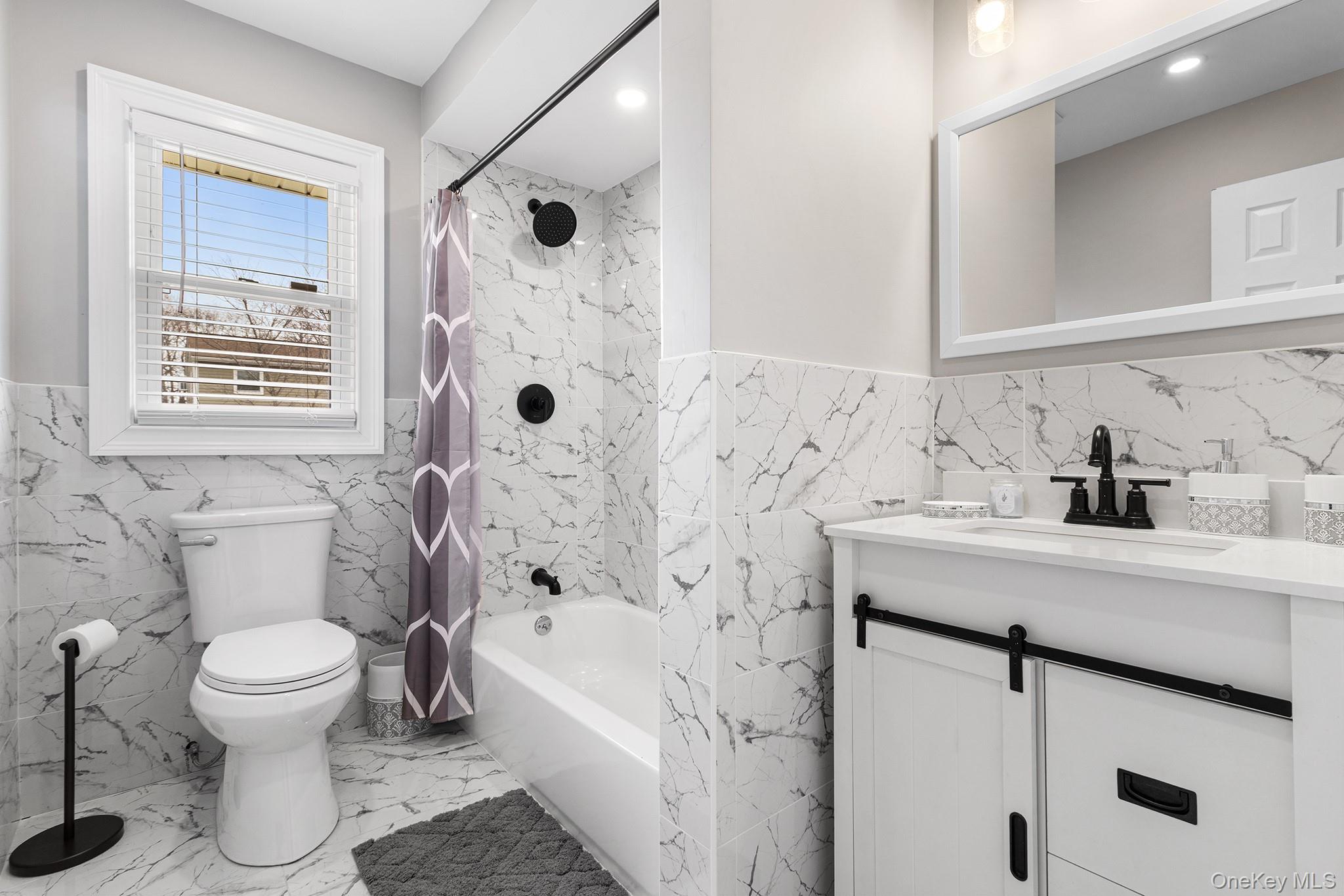 #10 photo, 2309 Mattituck Avenue, Seaford , NY 11783