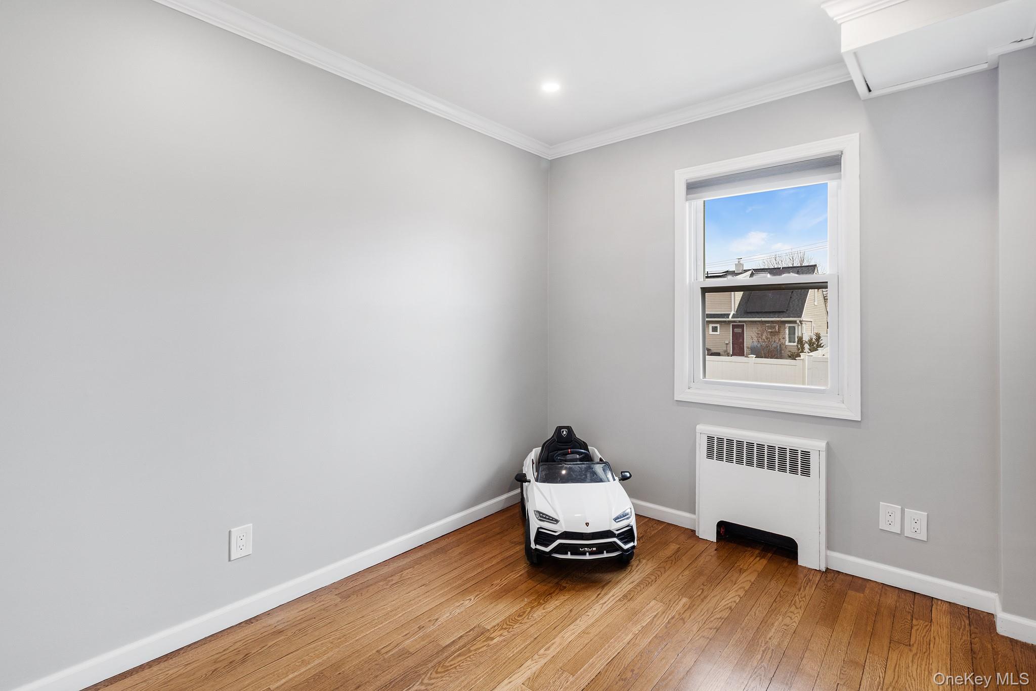 #12 photo, 2309 Mattituck Avenue, Seaford , NY 11783