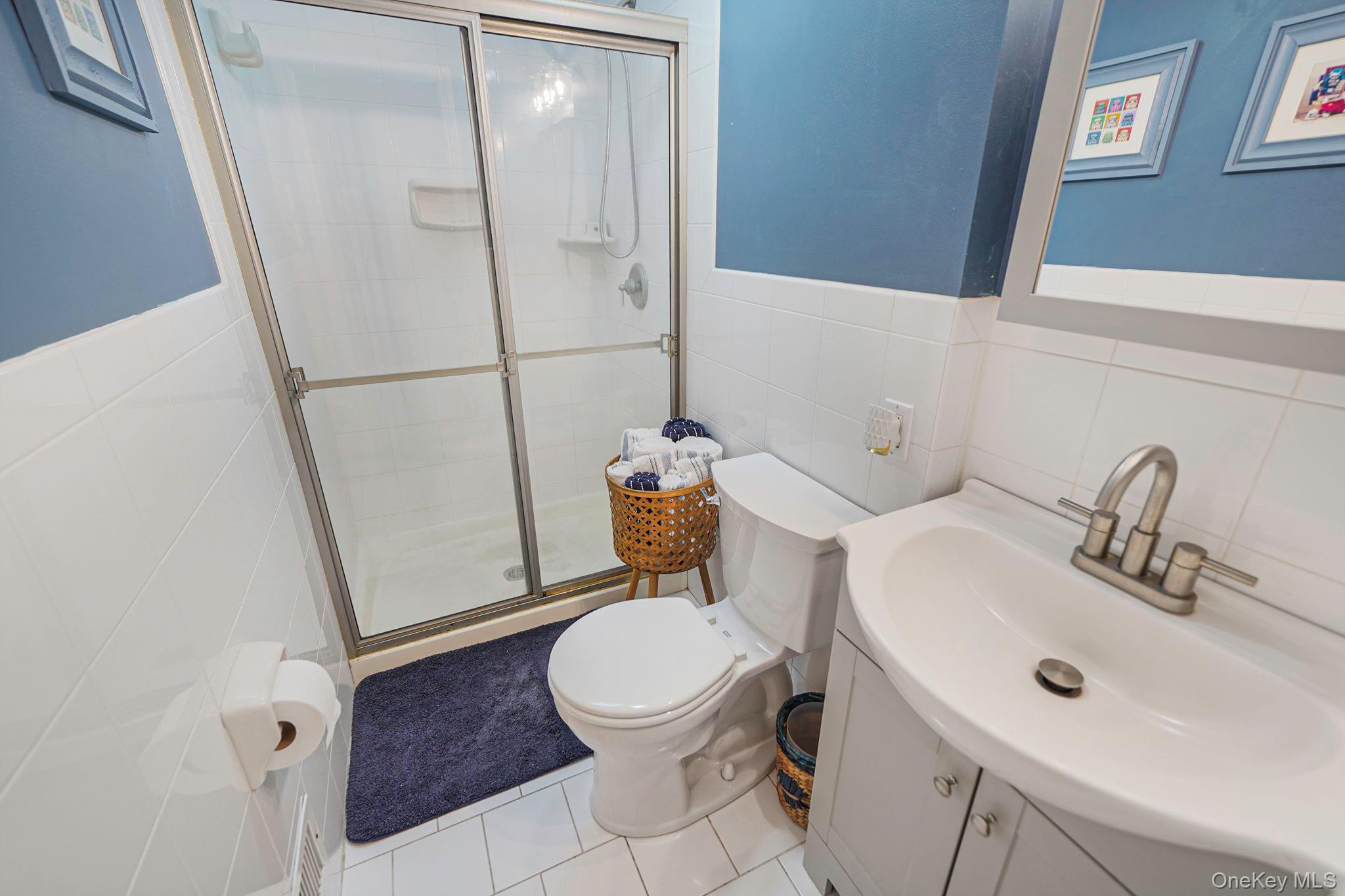 #15 photo, 18 Enfield Lane, Kings Park , NY 11754