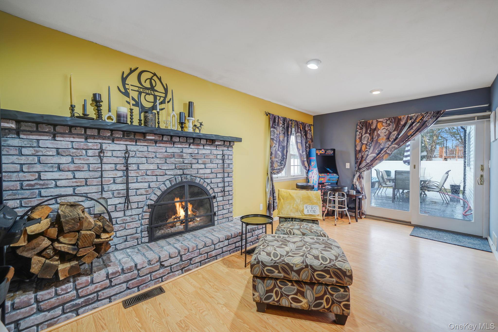 #18 photo, 18 Enfield Lane, Kings Park , NY 11754