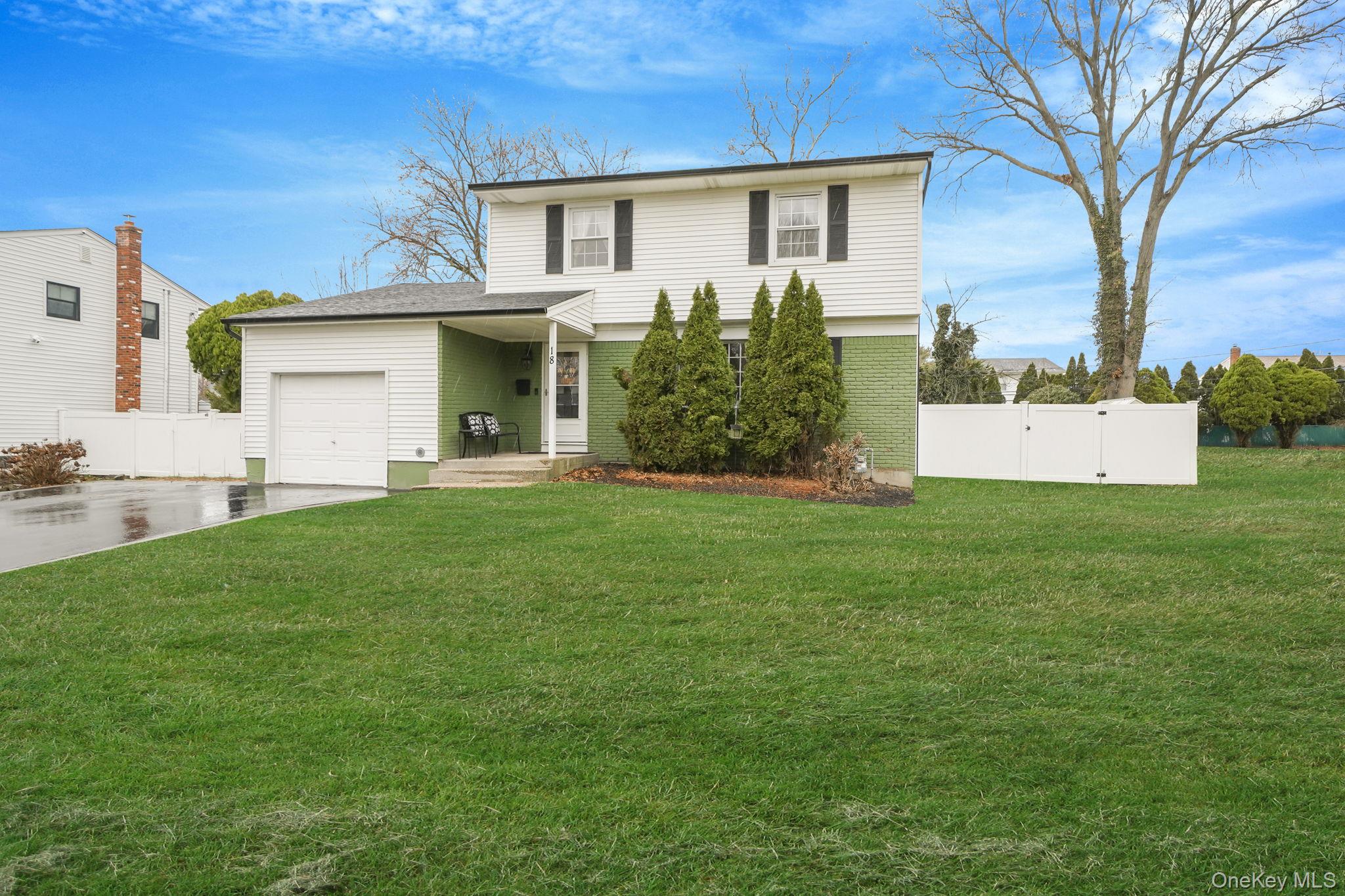 #2 photo, 18 Enfield Lane, Kings Park , NY 11754