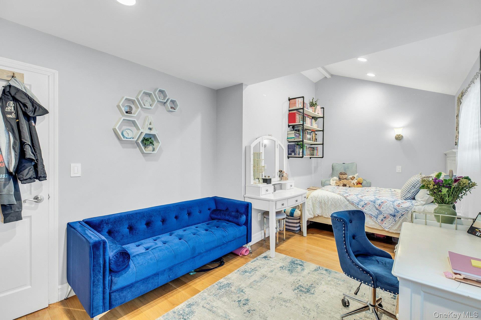 #12 photo, 21 Terrell Lane, Hicksville , NY 11801