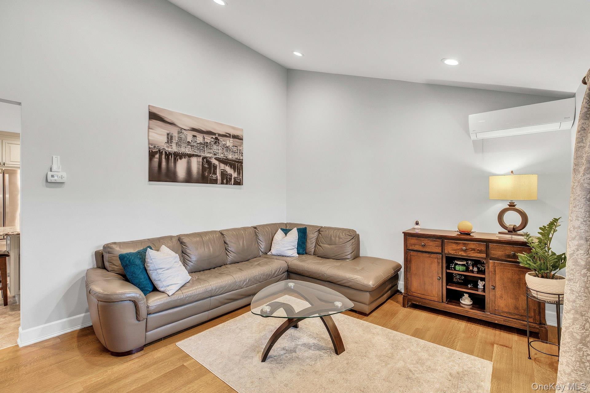 #3 photo, 21 Terrell Lane, Hicksville , NY 11801