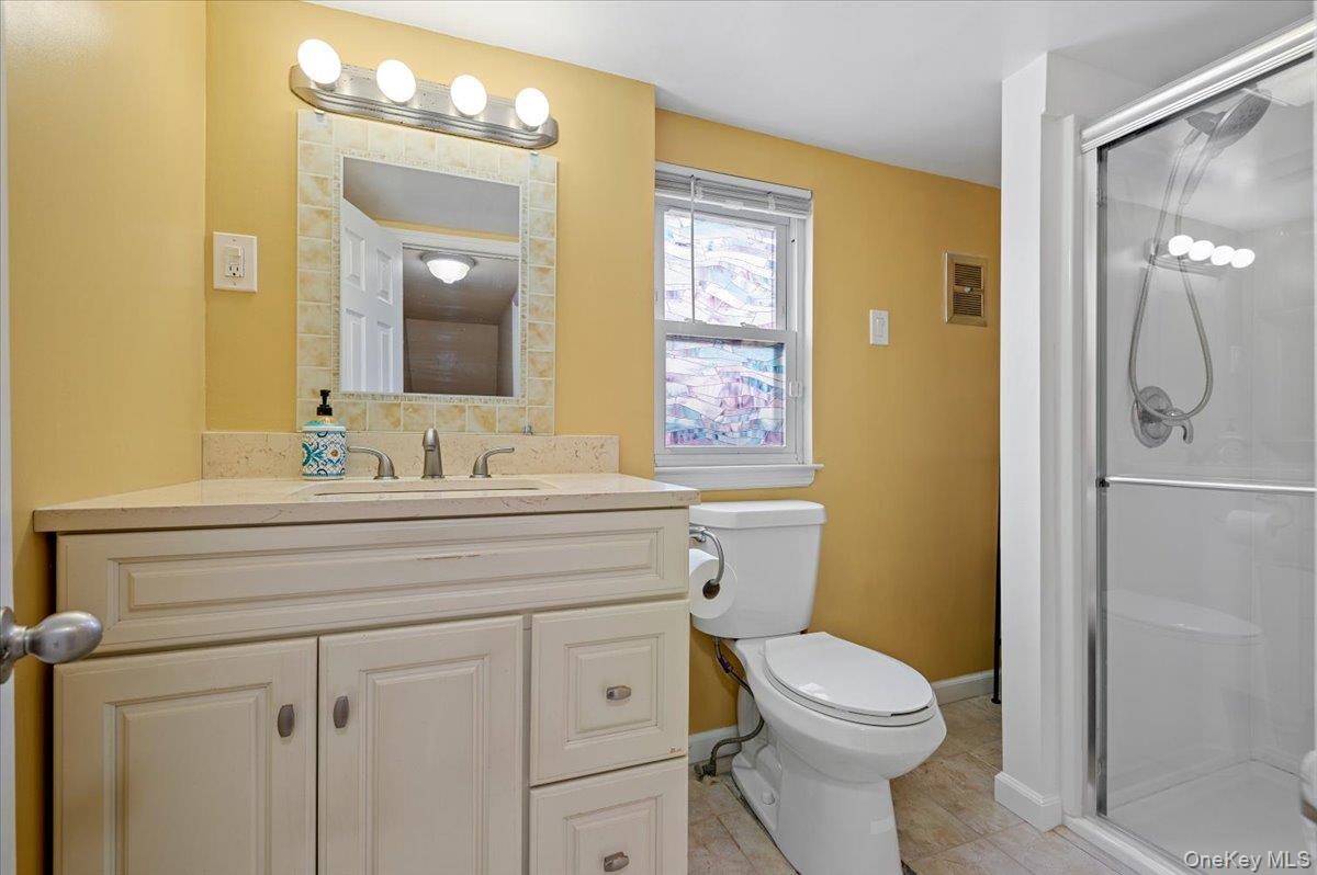 #15 photo, 196 William Street, Williston Park , NY 11596