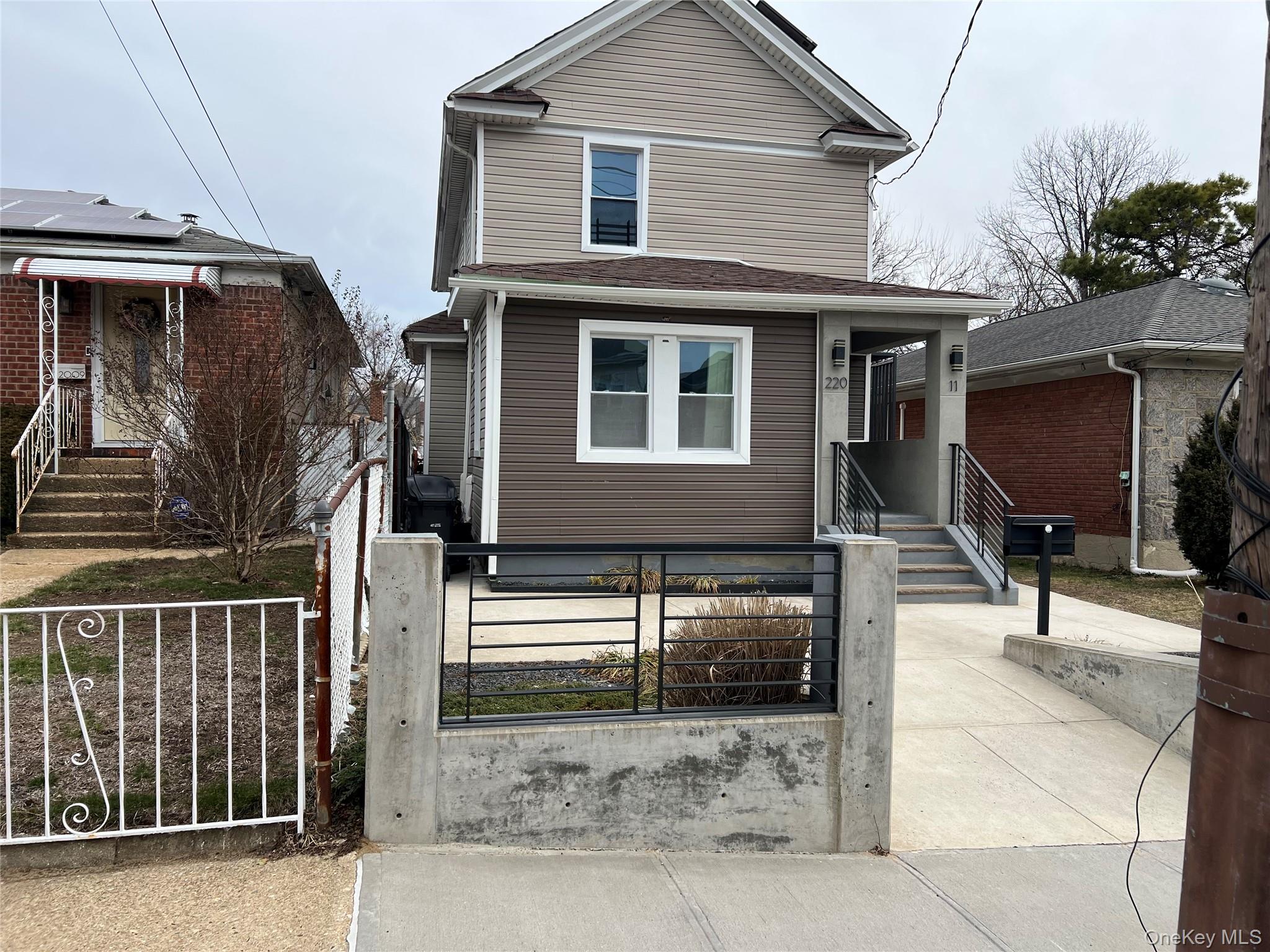 #3 photo, 22011 139th Avenue, Куинс ‖ Springfield Gardens , NY 11413