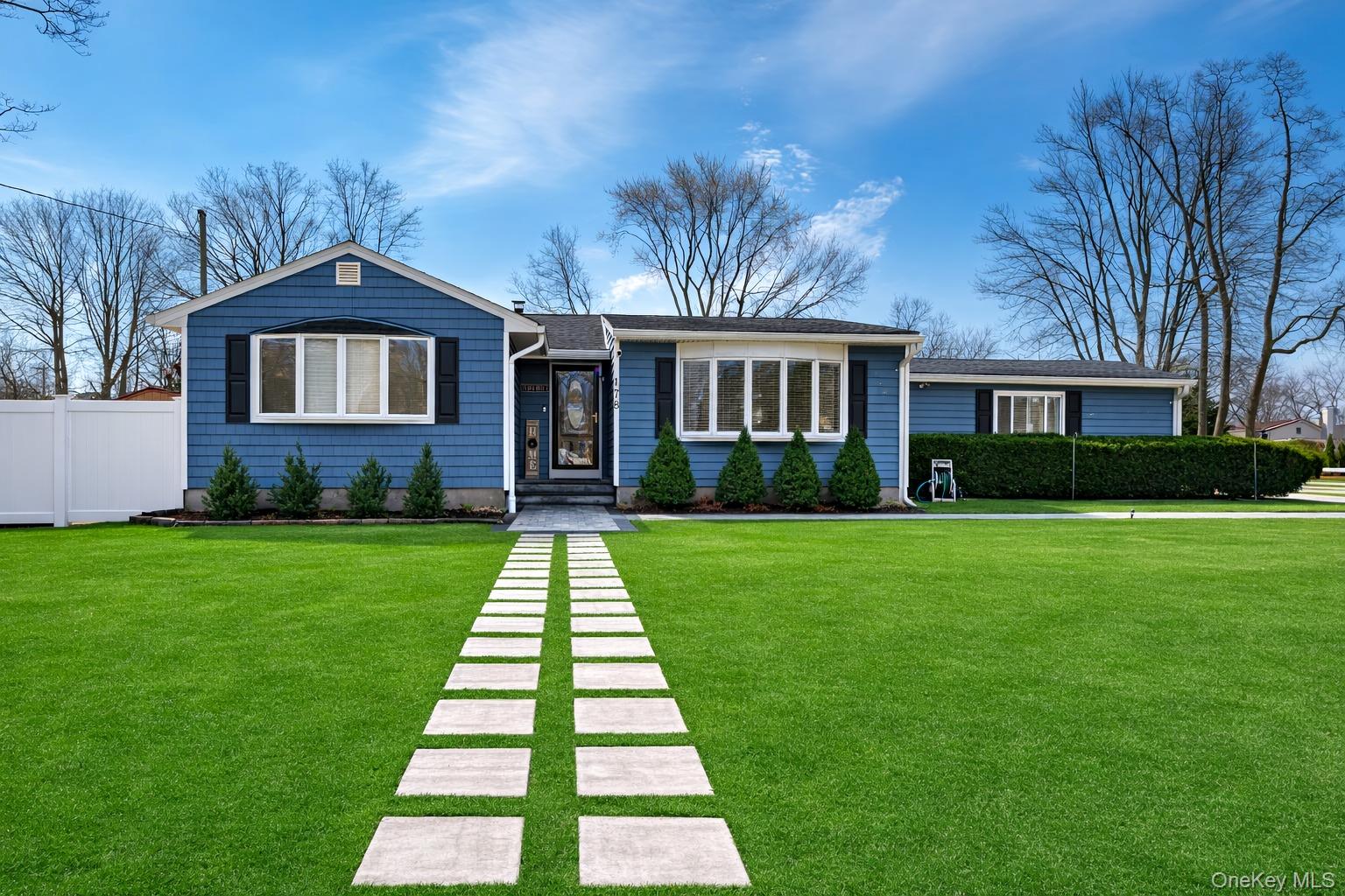 #1 photo, 178 Spur Drive, Bay Shore , NY 11706