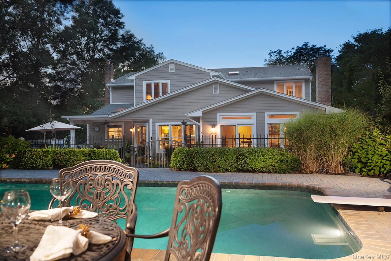 #1 photo, 28 Clipper Drive, Northport , NY 11768