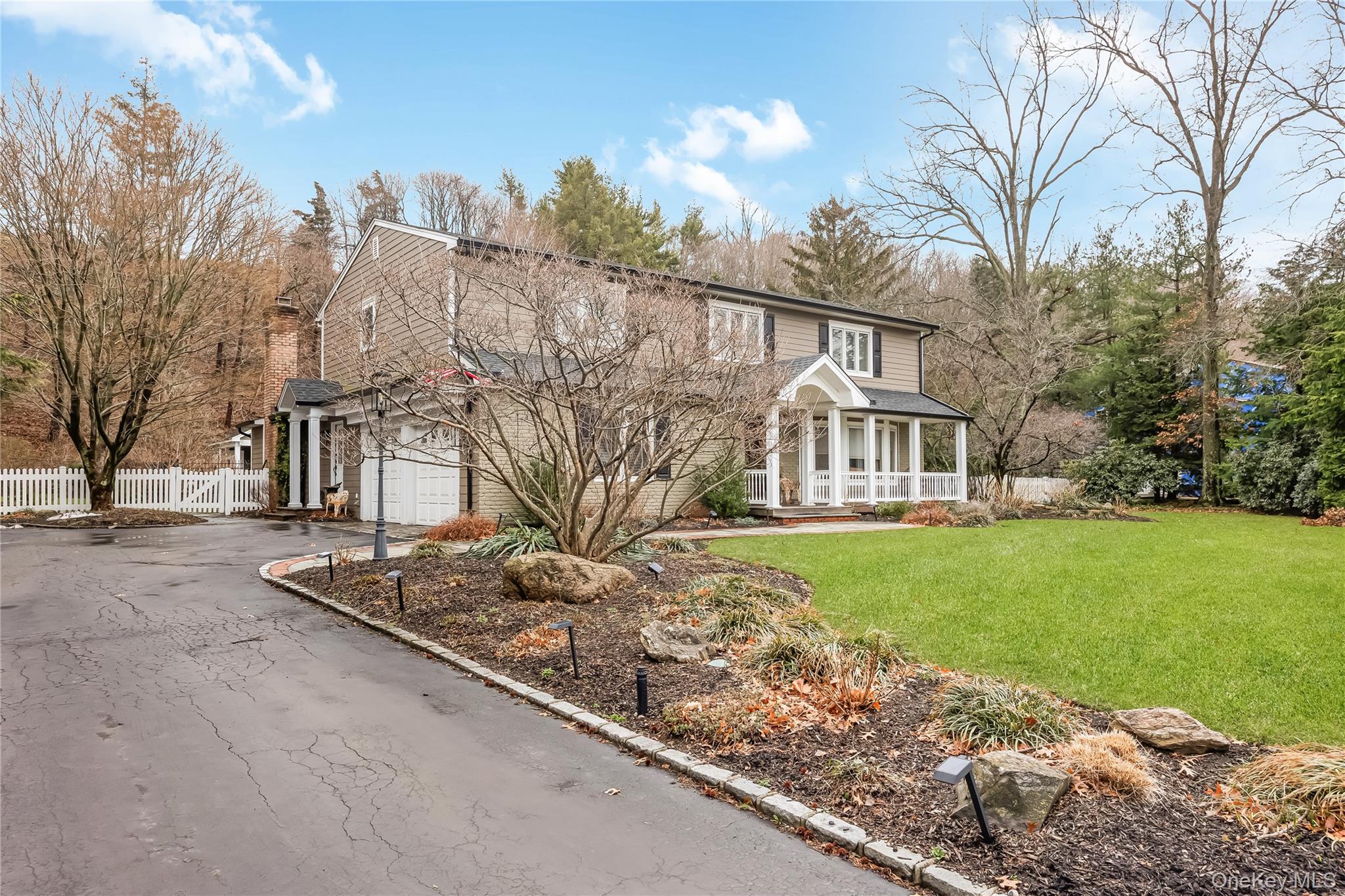 #3 photo, 28 Clipper Drive, Northport , NY 11768