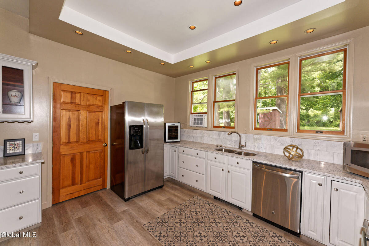 #12 photo, 1412 River Road, Bethlehem , NY 12158