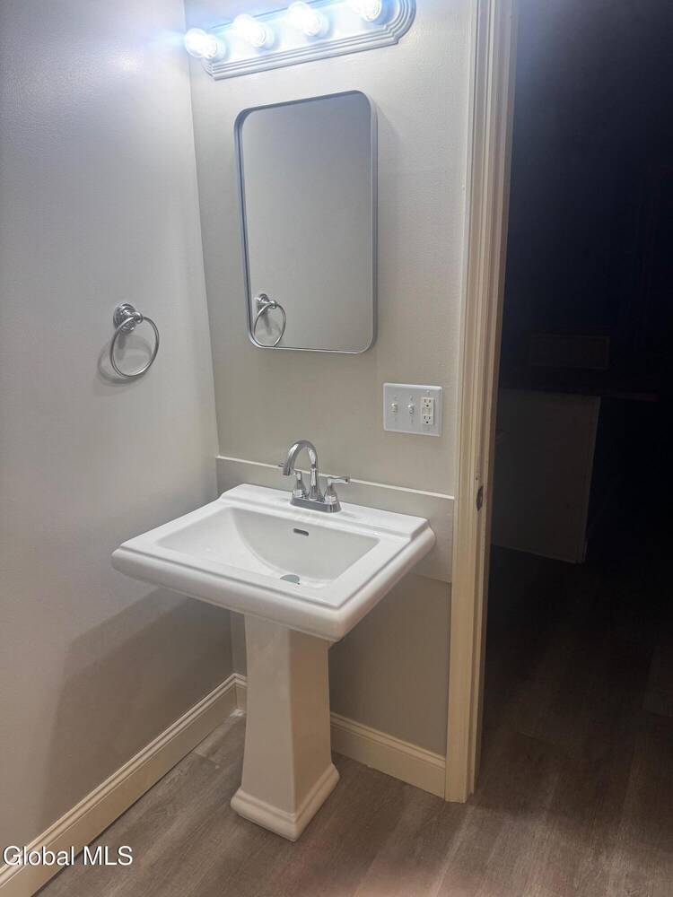 #24 photo, 1412 River Road, Bethlehem , NY 12158