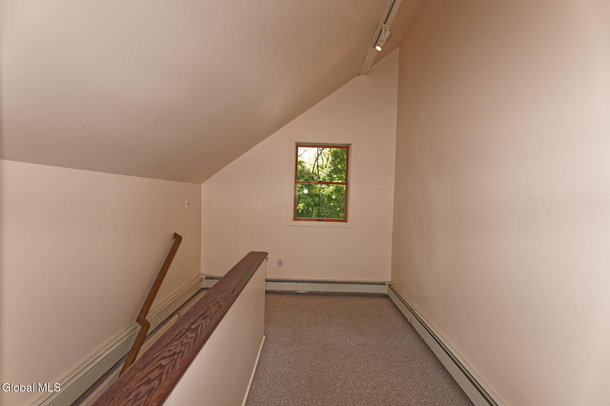 #27 photo, 1412 River Road, Bethlehem , NY 12158