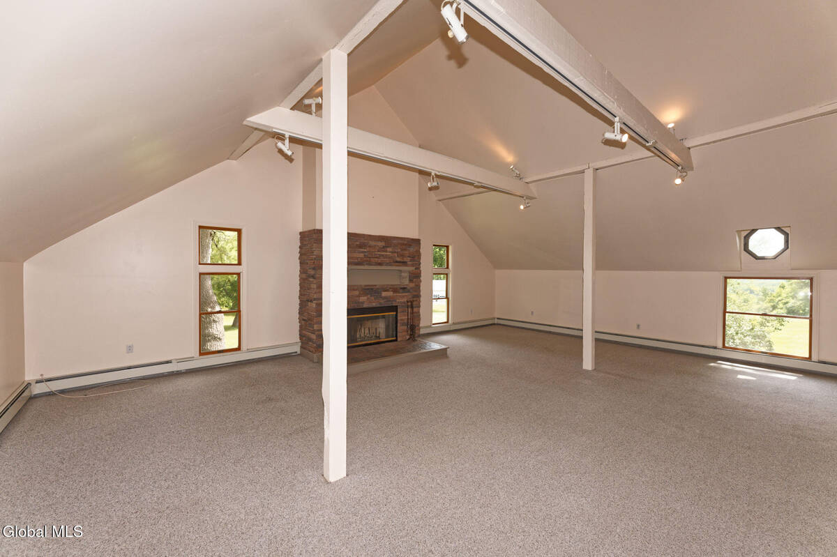 #32 photo, 1412 River Road, Bethlehem , NY 12158