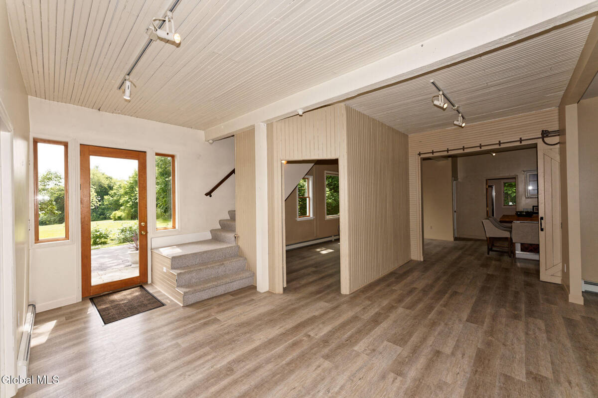 #5 photo, 1412 River Road, Bethlehem , NY 12158