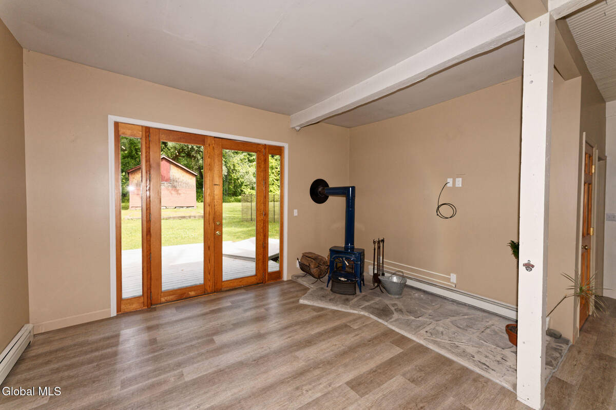 #7 photo, 1412 River Road, Bethlehem , NY 12158