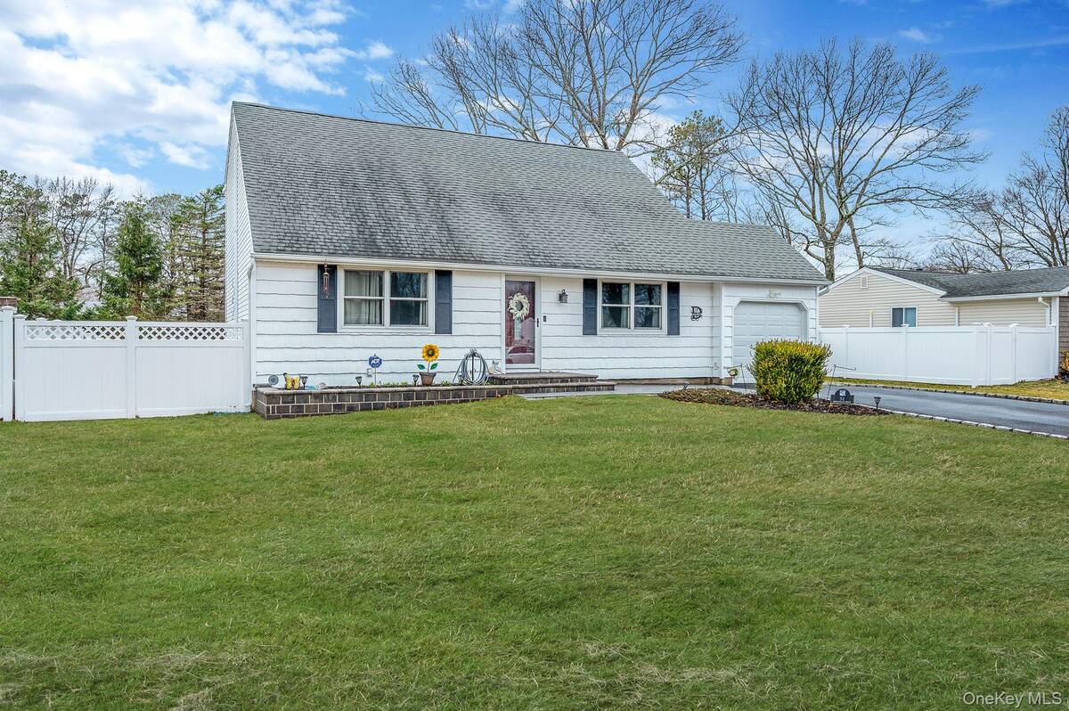 #1 photo, 51 Ridge Haven Drive, Ridge , NY 11961