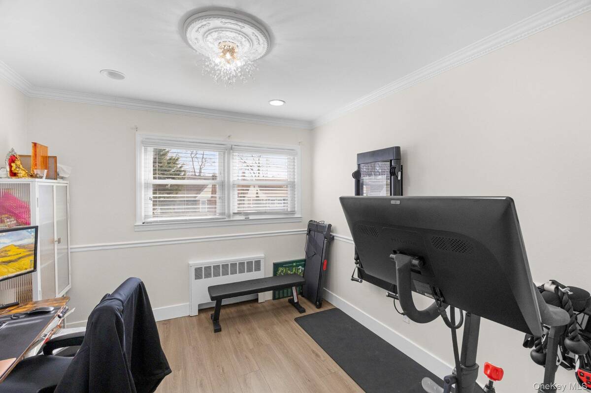 #19 photo, 495 Russell Street, নাসাউ কাউন্টি Baldwin , NY 11510