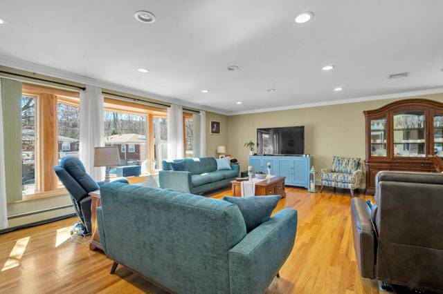 #13 photo, 35 Cattaraugus St, স্ট্যাটেন আইল্যান্ড Staten Island , NY 10301