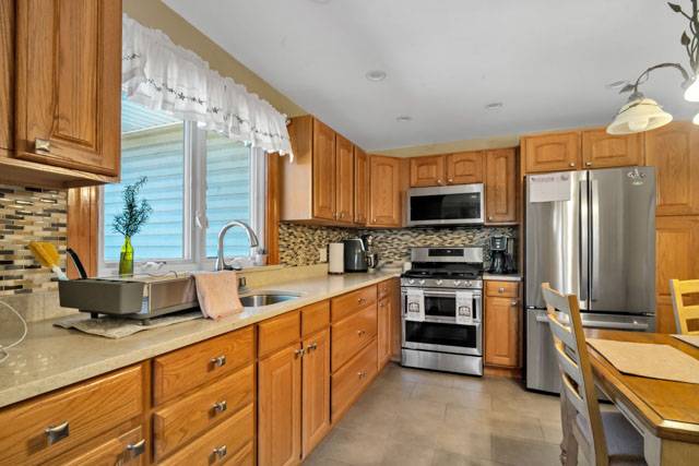 #9 photo, 35 Cattaraugus St, স্ট্যাটেন আইল্যান্ড Staten Island , NY 10301