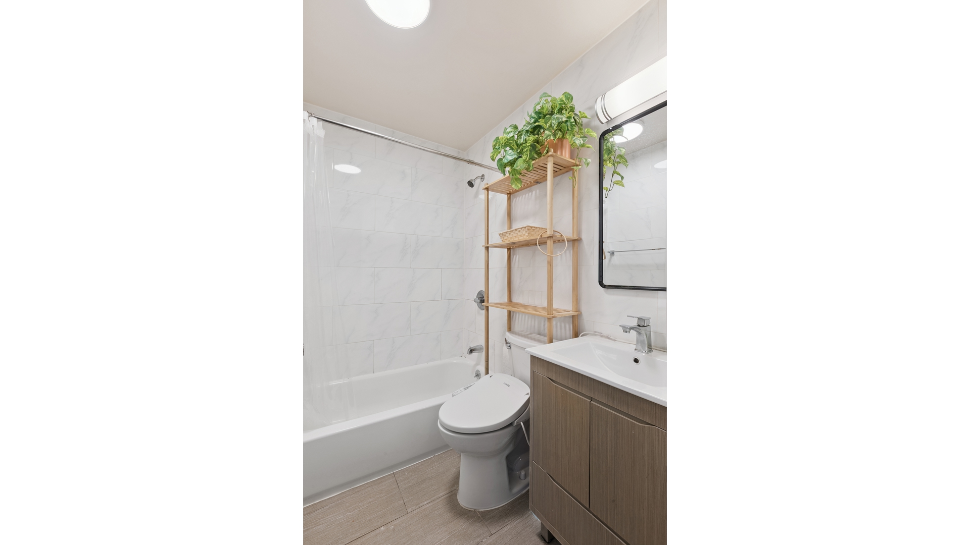 #3 photo, 3929 NEW UTRECHT Avenue, Borough Park , NY 11219