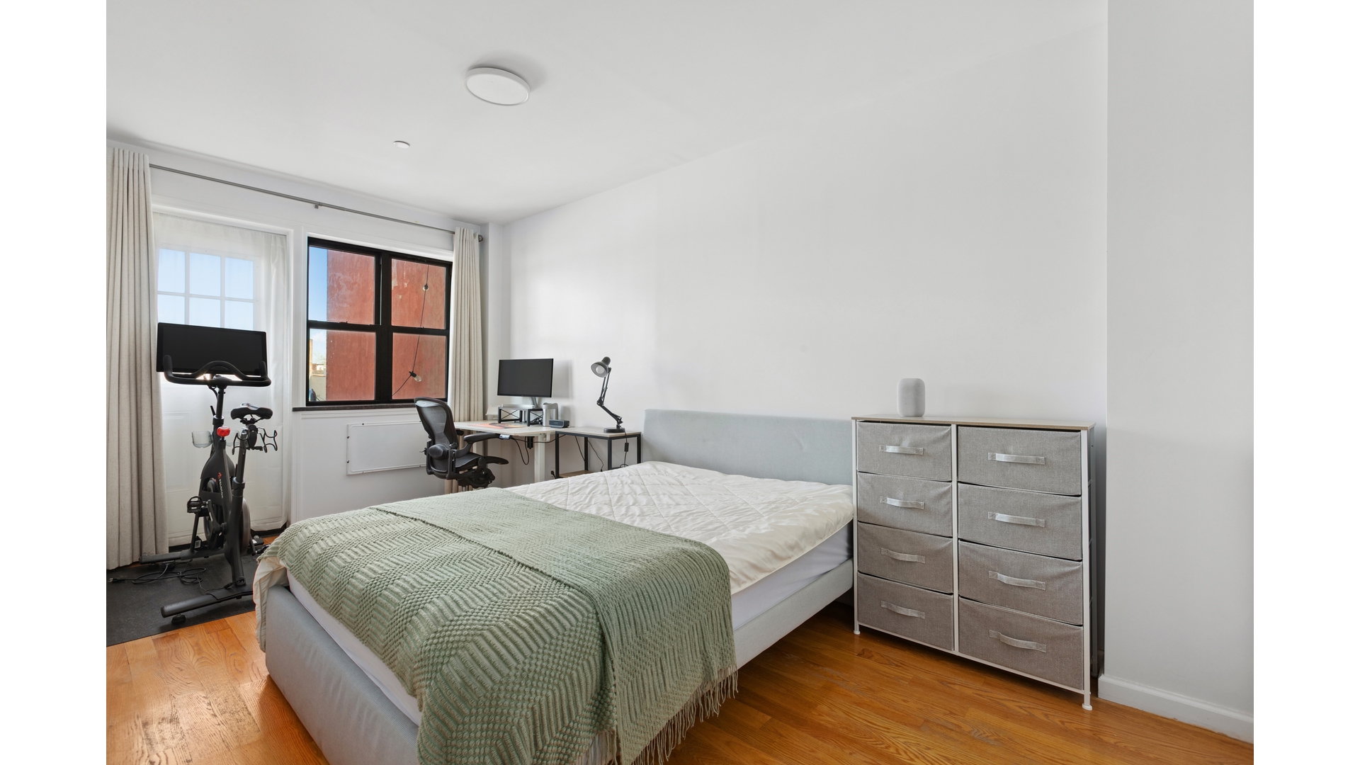 #4 photo, 3929 NEW UTRECHT Avenue, Borough Park , NY 11219