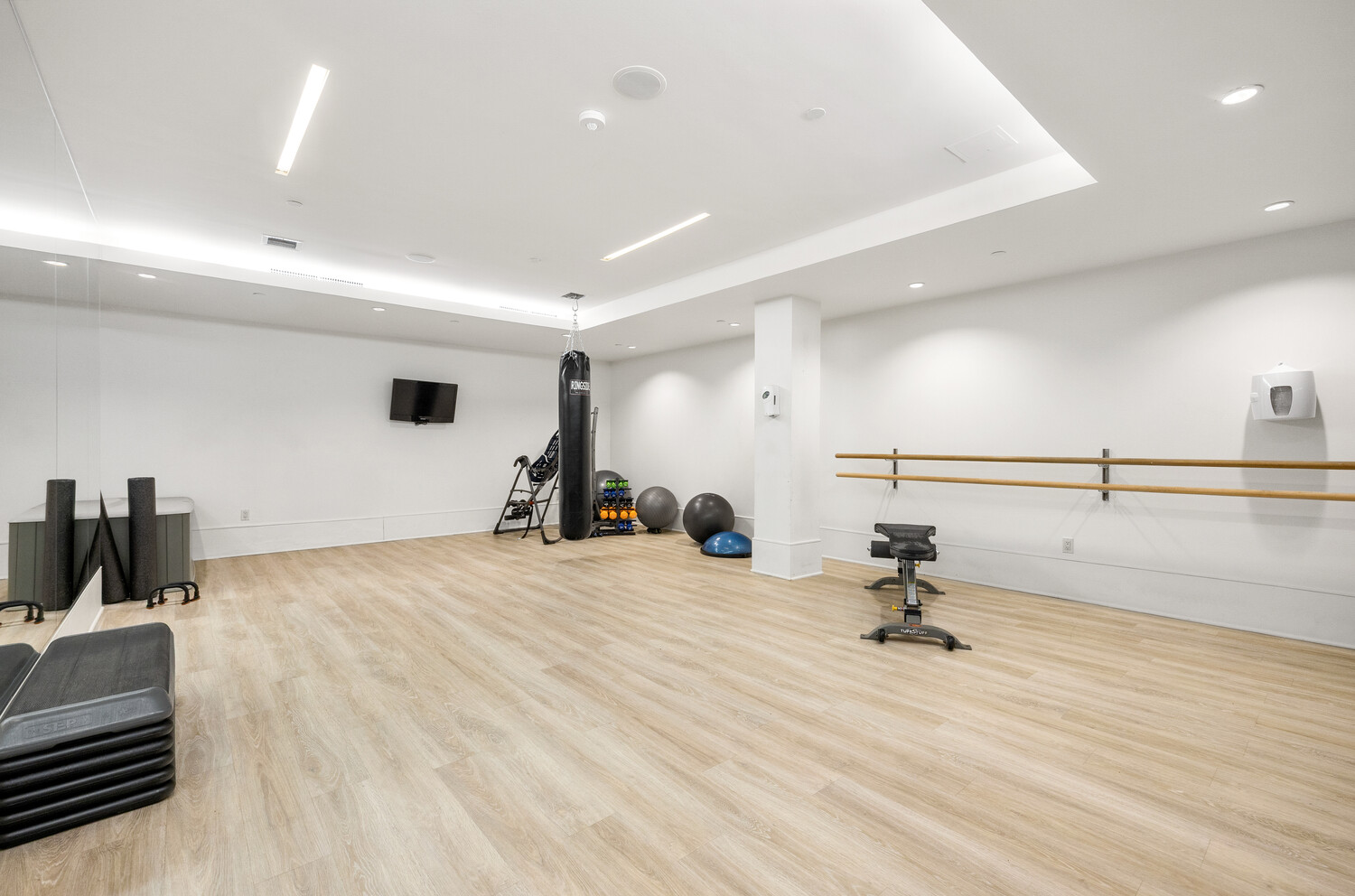 #12 photo, 303 E 33RD Street, Kips Bay , NY 10016